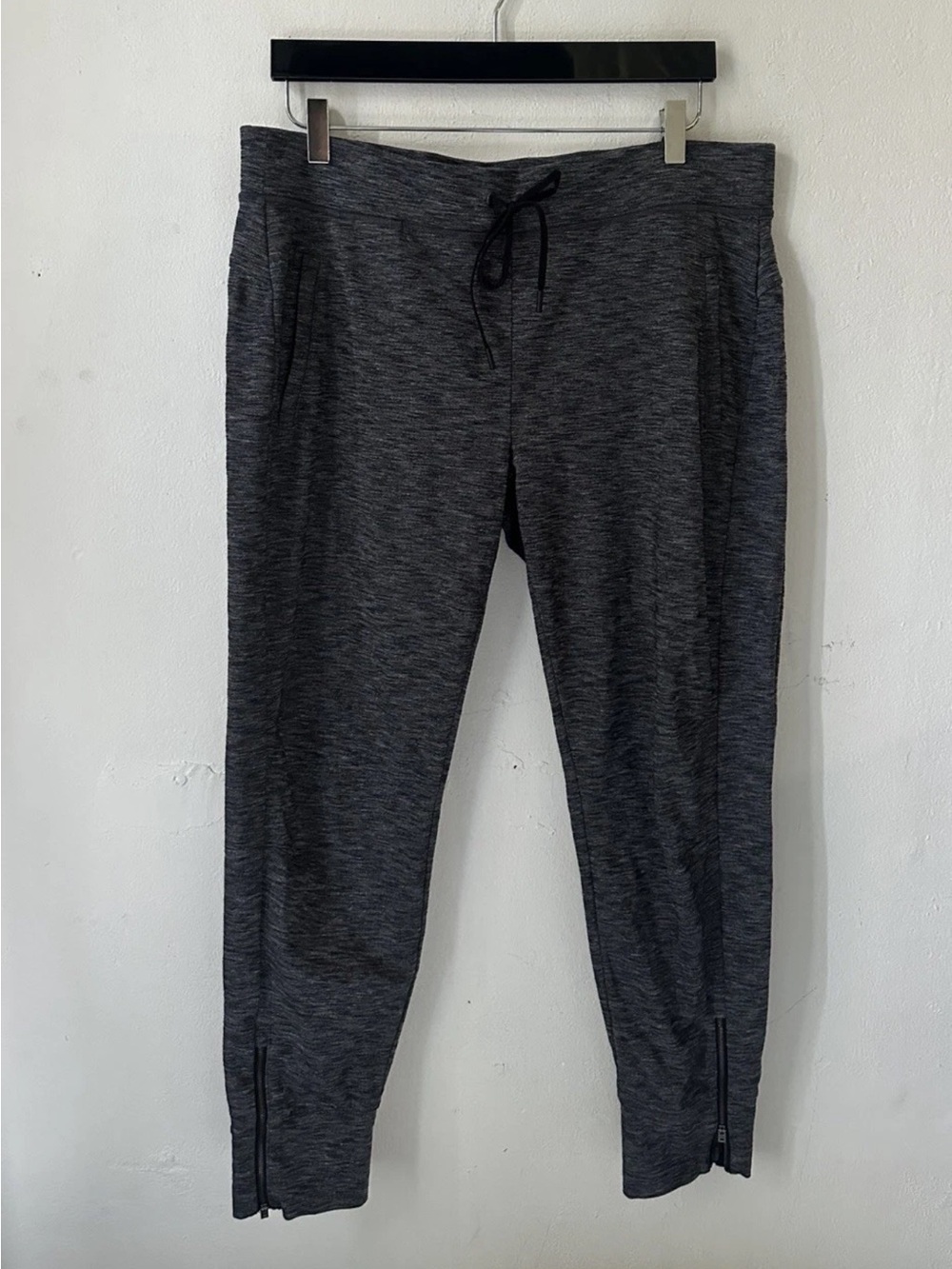 Athleta Women's Large Jogger Pants Gray Space Dye Zip Ankle Athletic Lounge